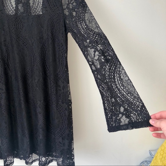 Francesca’s 3/4 Sleeve Lace Dress Size Medium - Picture 4 of 10